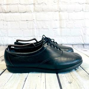 SAS Tripad Comfort Women 10M Oxford Shoes Black Leather Low Top Lace Up